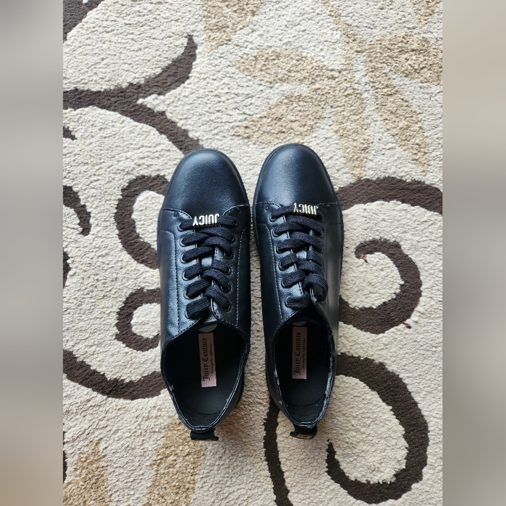 Juicy Couture Black Sneakers Sleek Minimalist Design - Picture 2 of 7